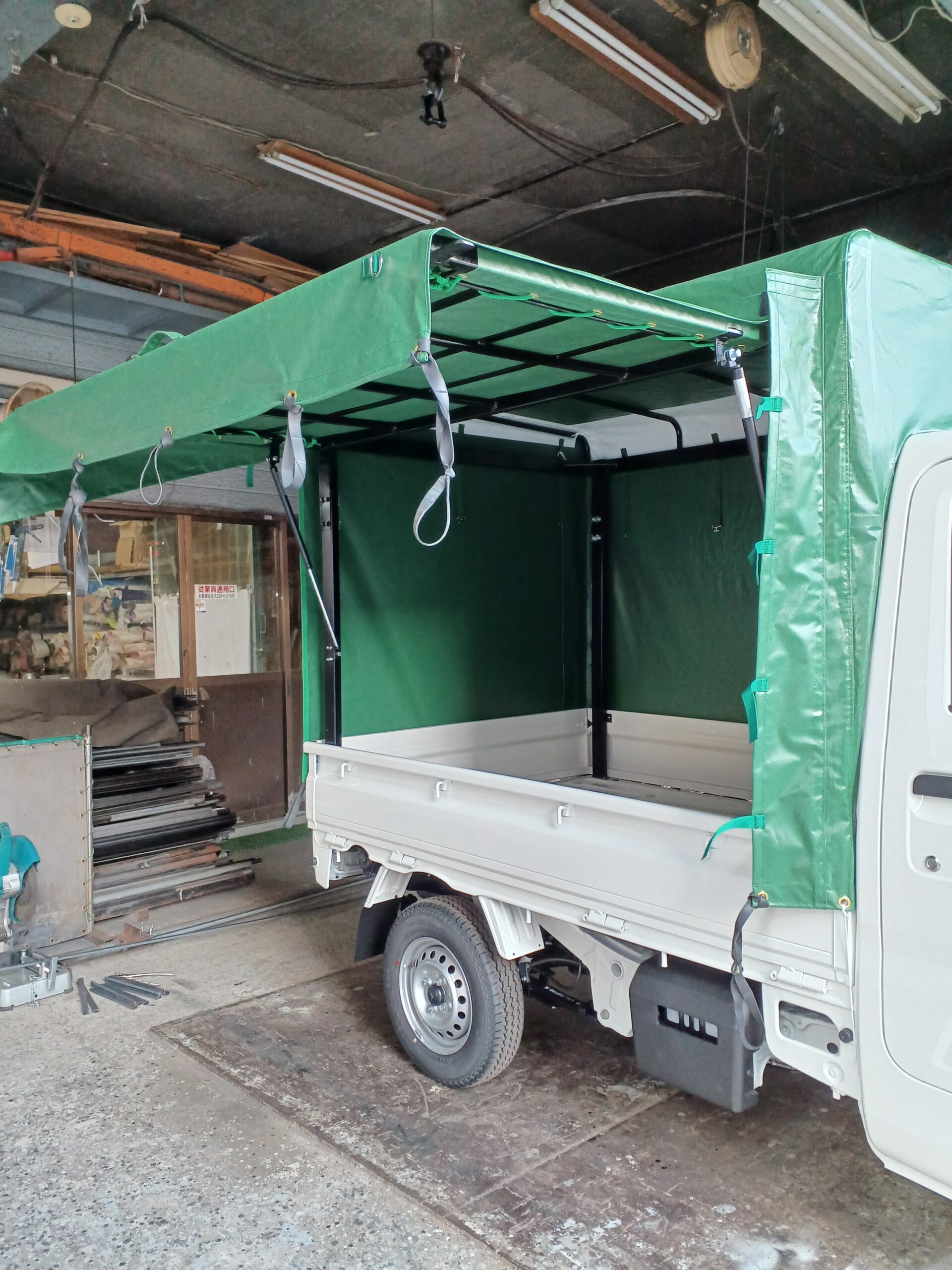 【ご連絡ください！】【中古】ハイエーストラックの幌の骨組みのみ タウンエーストラック幌」の中古車を探す【カーセンサー】